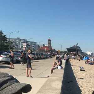 Meet your Posher, Akinsola